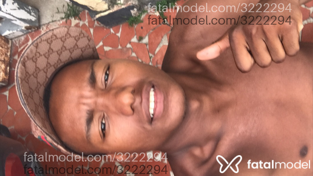 Acompanhante homem morena (o) de olhos pretos em São Paulo Acompanhante homem morena (o) de olhos pretos em São Paulo - Alex Sandro