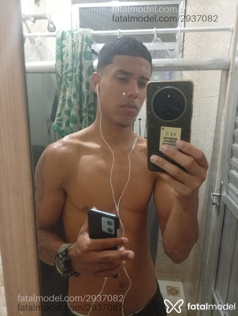 Acompanhante homem com cabelo castanho de olhos castanhos em Rio de Janeiro - Charmozinho