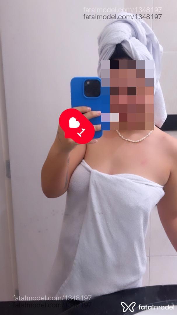 Acompanhante mulher com cabelo castanho de olhos castanhos - Laila