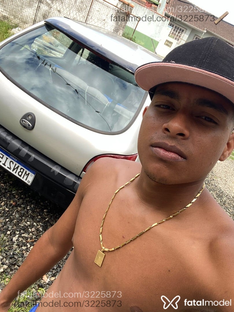 Acompanhante homem morena (o) de olhos castanhos em Joinville - Jonathan