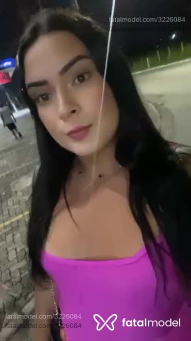 Acompanhante mulher trans morena (o) de olhos mel em Taubaté Acompanhante mulher trans morena (o) de olhos mel em Taubaté - Vitória