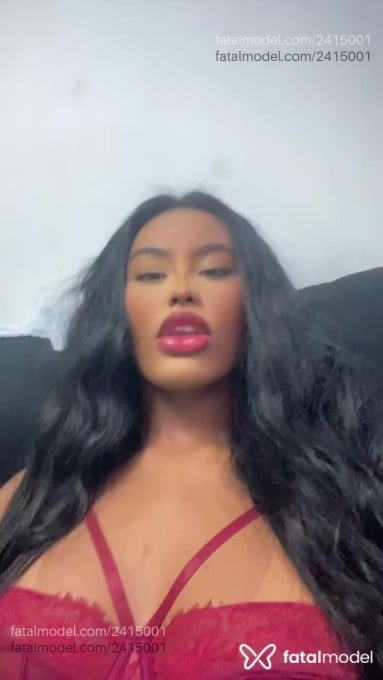 Acompanhante mulher com cabelo castanho de olhos castanhos em Volta Redonda Acompanhante mulher com cabelo castanho de olhos castanhos em Volta Redonda - Vic Alves