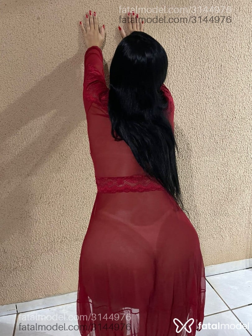 Acompanhante mulher morena (o) de olhos castanhos - Yumi