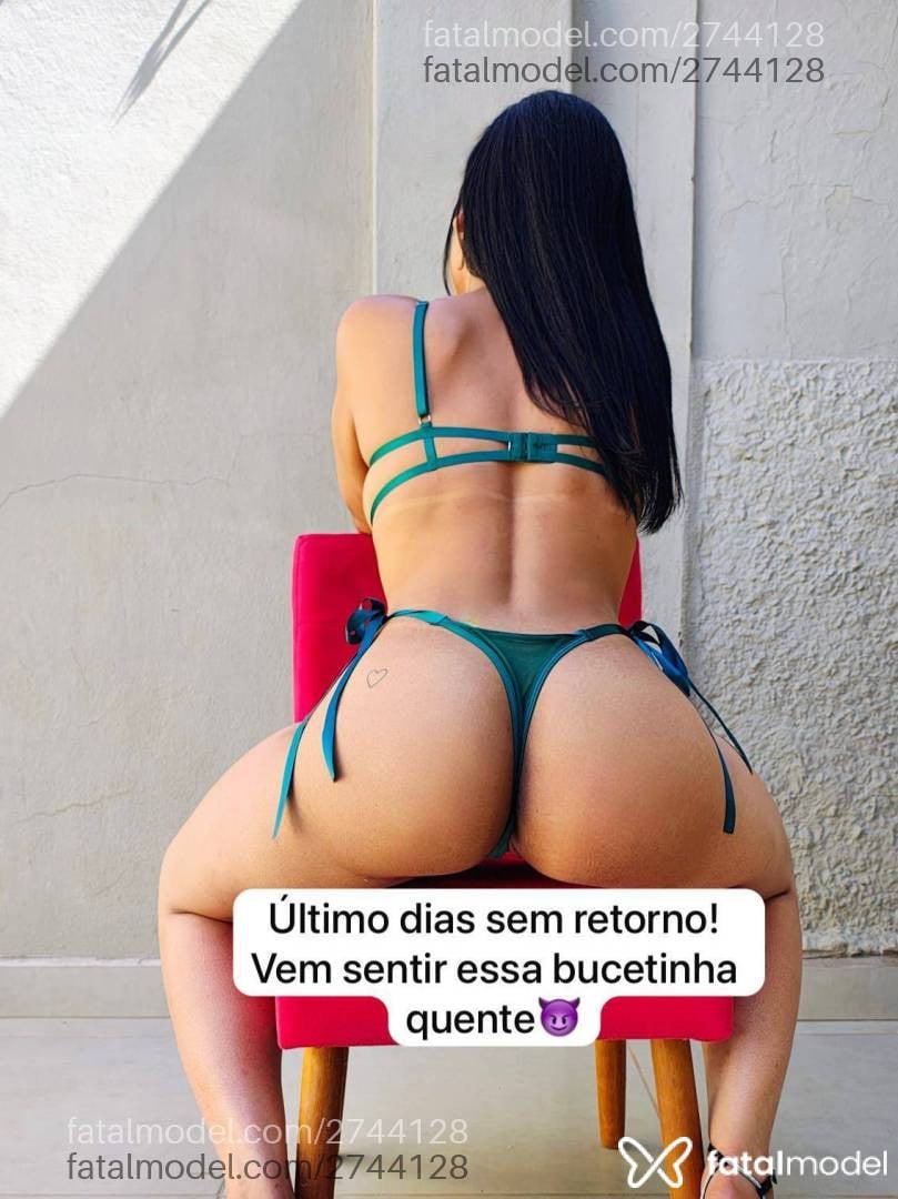 Acompanhante mulher morena (o) de olhos pretos - Giovanna