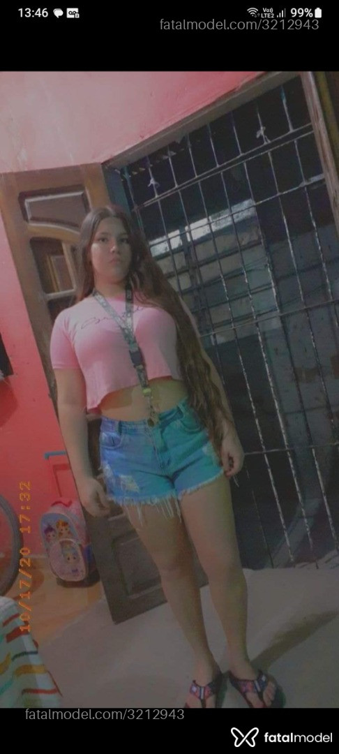 Acompanhante mulher loira (o) de olhos castanhos em Virtual - Dosinhooh