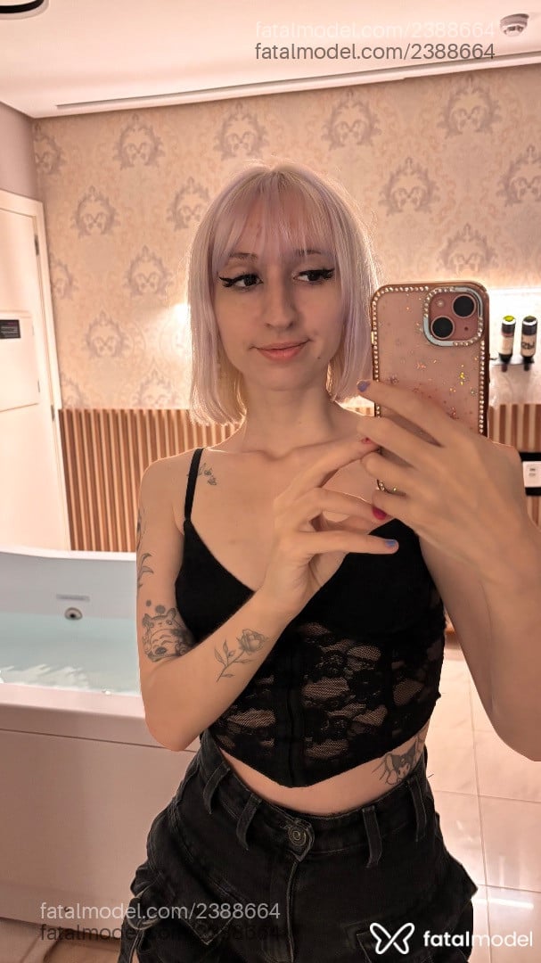 Acompanhante mulher loira (o) de olhos mel em Porto Alegre - Bunny Dark