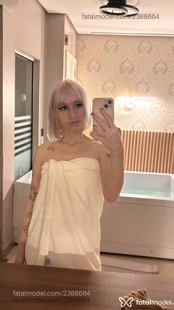 Acompanhante mulher loira (o) de olhos mel em Porto Alegre - Bunny Dark