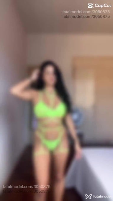 Acompanhante mulher morena (o) de olhos castanhos - Karen Ferraz