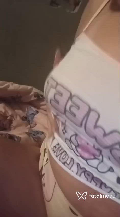Acompanhante mulher com cabelo castanho de olhos mel - Bruna