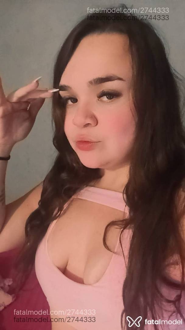 Acompanhante mulher com cabelo castanho de olhos mel - Bruna