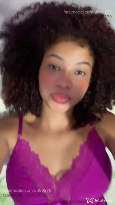 Acompanhante mulher morena (o) de olhos castanhos em Pontes e Lacerda Acompanhante mulher morena (o) de olhos castanhos em Pontes e Lacerda - Jessica