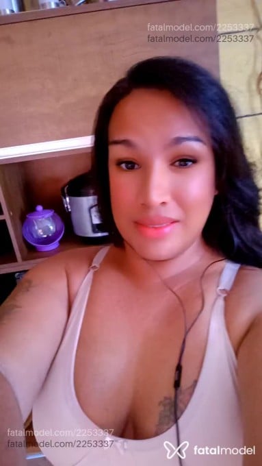 Acompanhante mulher trans morena (o) de olhos castanhos em Lins Acompanhante mulher trans morena (o) de olhos castanhos em Lins - Bianca