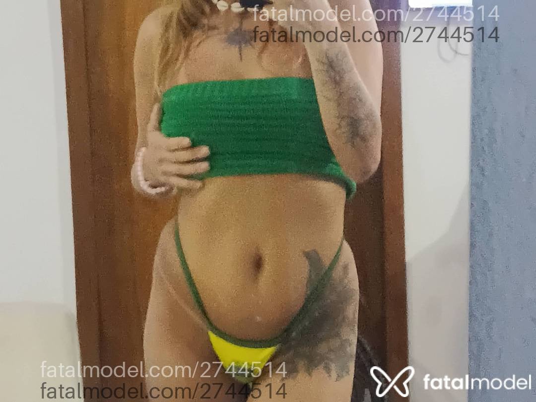 Acompanhante mulher loira (o) de olhos castanhos em Rio de Janeiro - Caroline