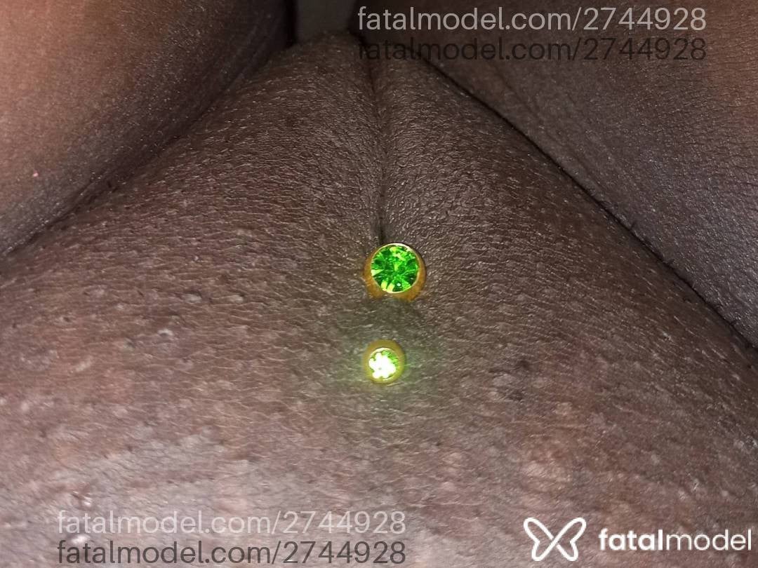 Acompanhante mulher com cabelo castanho de olhos castanhos - Mayte Acompanhante mulher com cabelo castanho de olhos castanhos - Mayte