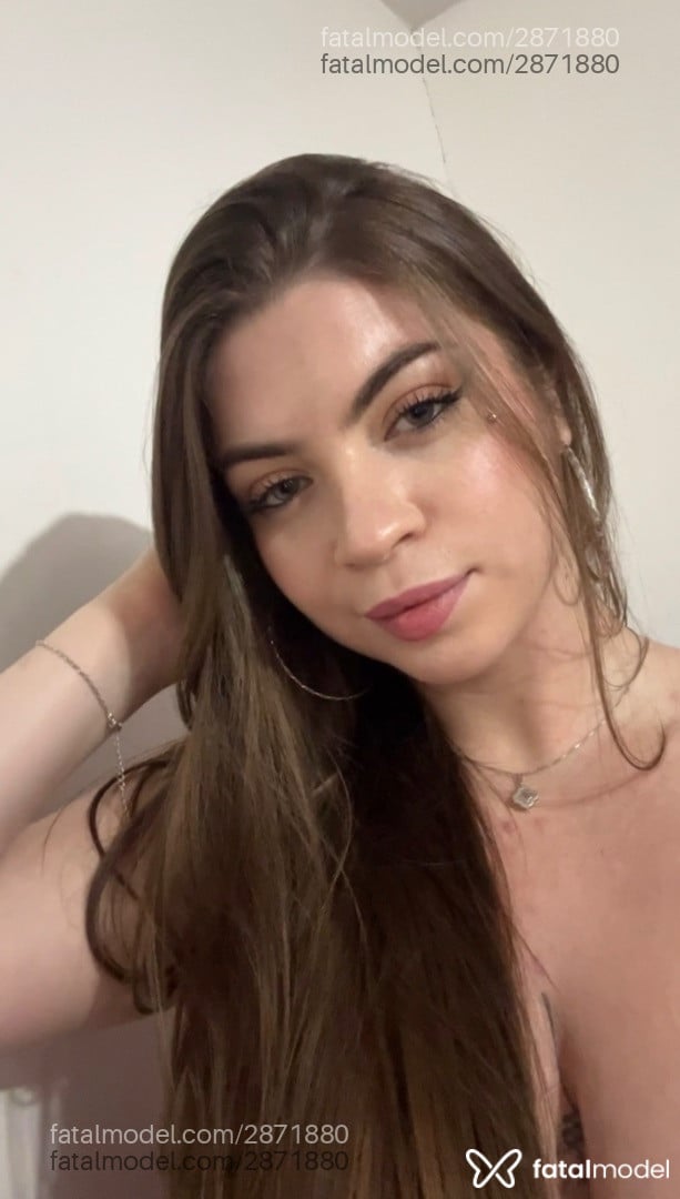 Acompanhante mulher ruiva (o) de olhos verdes em Guarujá - Sara Lima