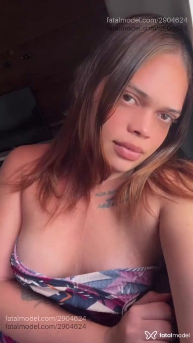 Acompanhante mulher trans loira (o) de olhos castanhos em Paulista - Huana