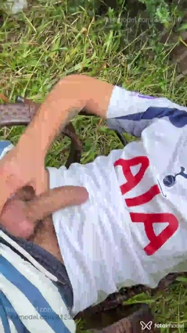 Acompanhante homem loira (o) de olhos verdes - Thiago