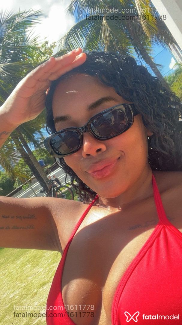 Acompanhante mulher morena (o) de olhos castanhos em Cariacica Acompanhante mulher morena (o) de olhos castanhos em Cariacica - JULIANA