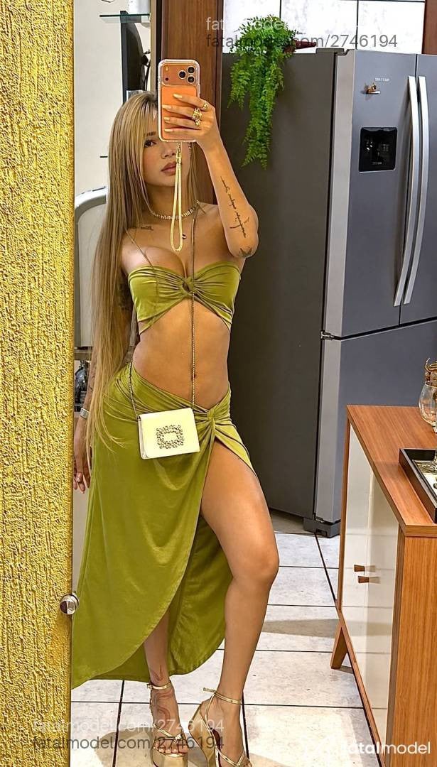 Acompanhante mulher loira (o) de olhos castanhos em Tucumã - Babi Tavares