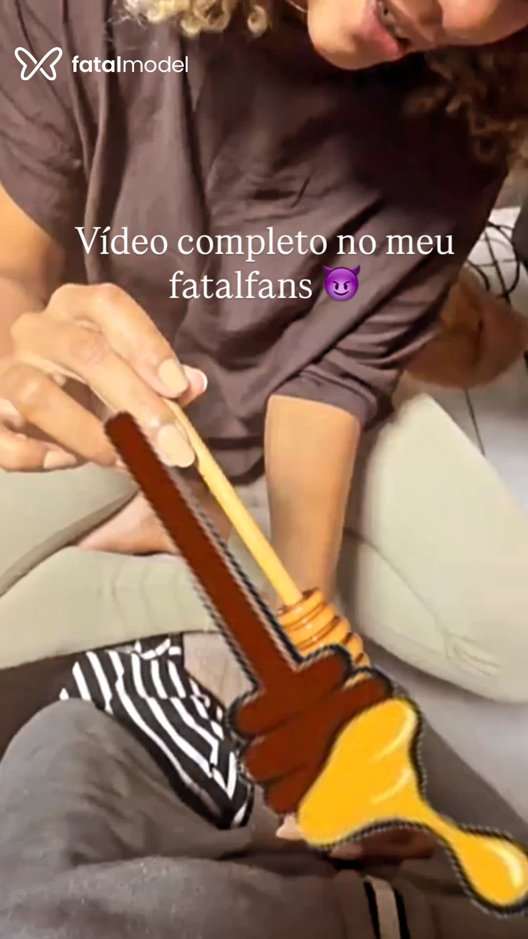 Acompanhante mulher morena (o) de olhos castanhos - Lorena