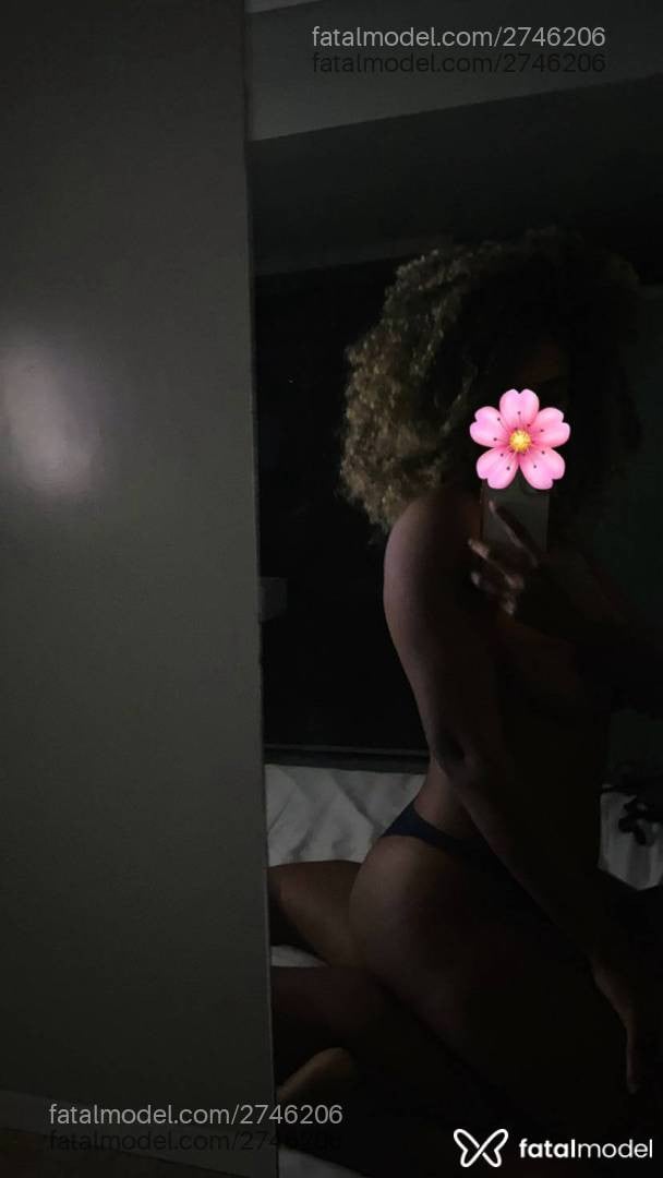 Acompanhante mulher morena (o) de olhos castanhos em Recife - Lorena