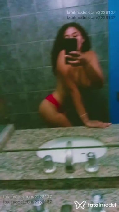 Acompanhante mulher com cabelo castanho de olhos castanhos em Porto Alegre - Juliana