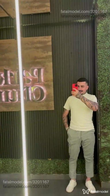 Acompanhante homem com cabelo castanho de olhos castanhos em Curitiba - Kaio Henrique