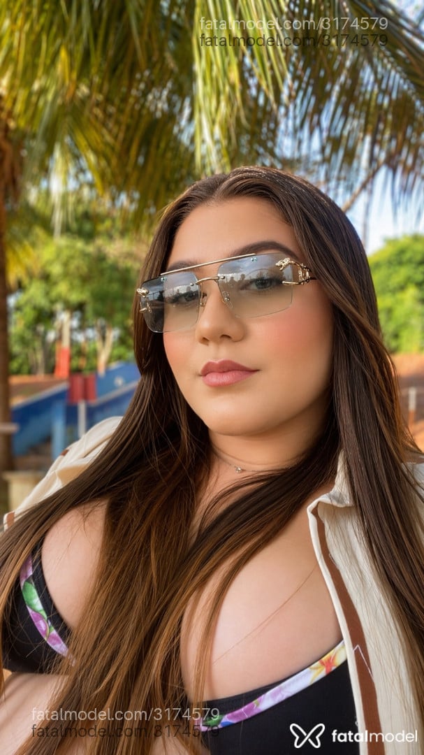 Acompanhante mulher loira (o) de olhos azuis em Pindamonhangaba - Lis Victoria