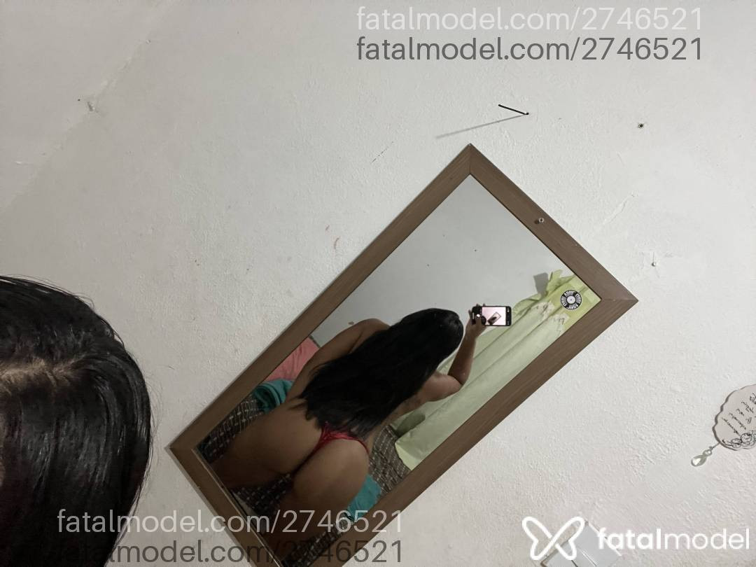 Acompanhante mulher com cabelo castanho de olhos pretos em Armação dos Búzios - Samilly
