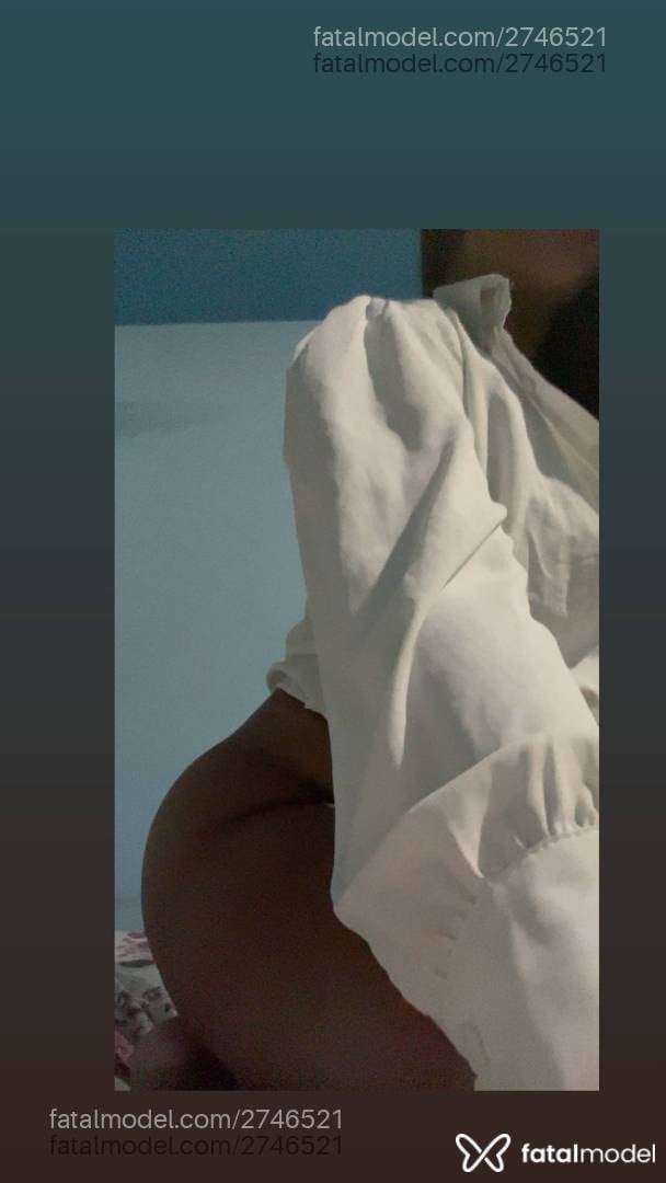 Acompanhante mulher com cabelo castanho de olhos pretos em Armação dos Búzios - Samilly