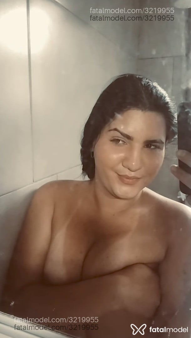 Acompanhante mulher trans morena (o) de olhos pretos em Itajaí - Sarahh