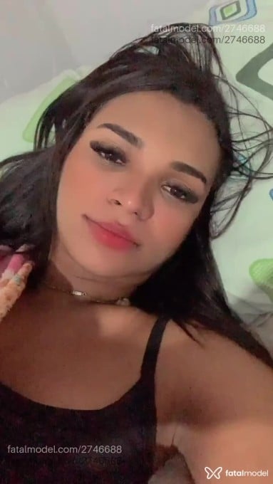 Acompanhante mulher trans com cabelo castanho de olhos castanhos em Araguaína - Jade Santana