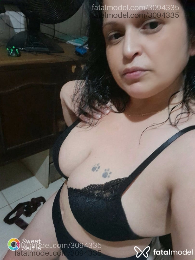 Acompanhante mulher morena (o) de olhos pretos em Santo Ângelo Acompanhante mulher morena (o) de olhos pretos em Santo Ângelo - Camila