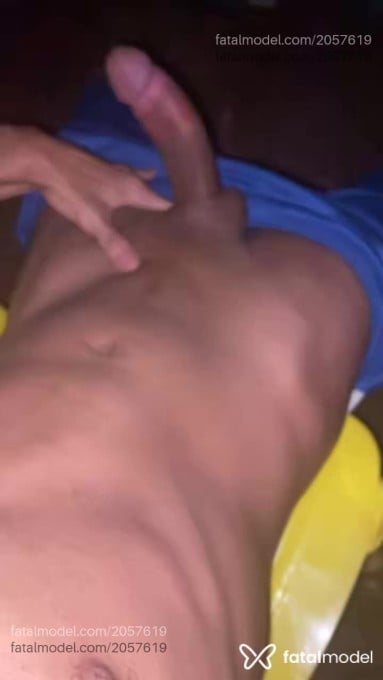 Acompanhante homem morena (o) de olhos castanhos em Toledo Acompanhante homem morena (o) de olhos castanhos em Toledo - Novinhosugarbaby