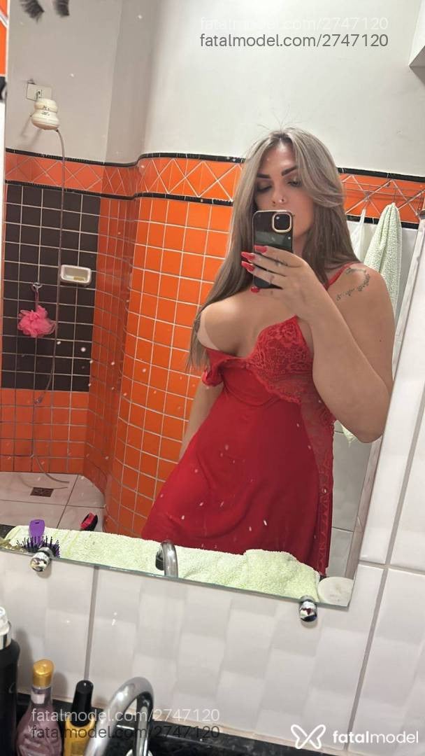 Acompanhante mulher trans morena (o) de olhos castanhos em Cascavel - Isabelly Finoti