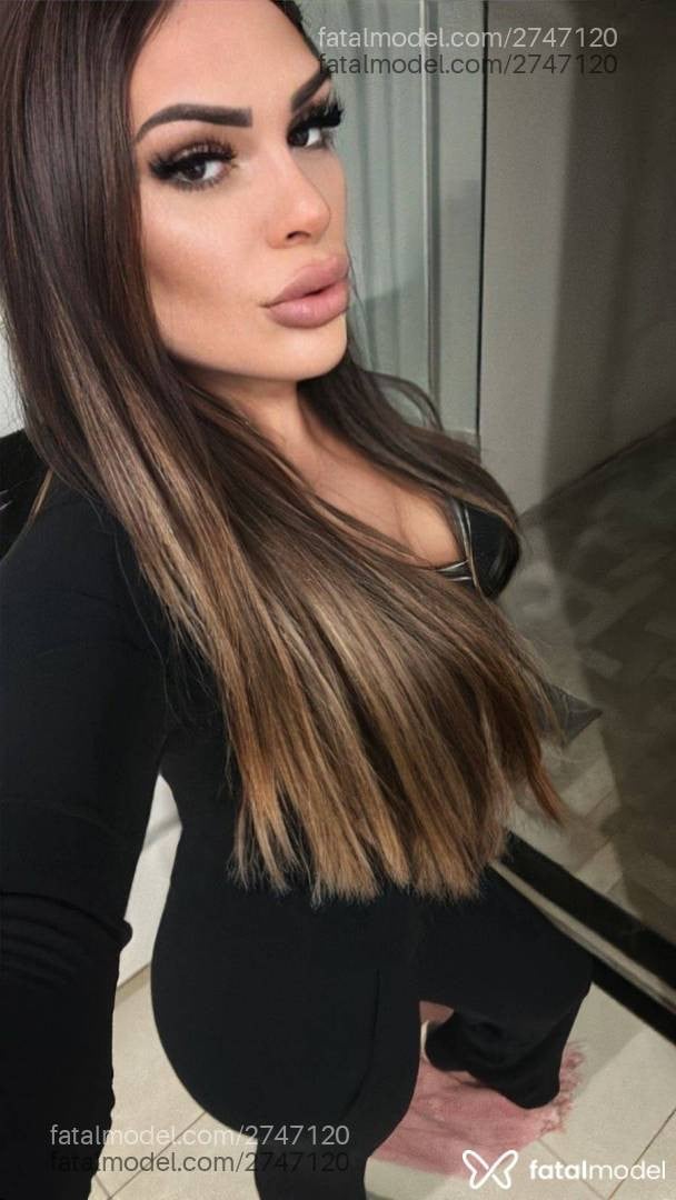 Acompanhante mulher trans morena (o) de olhos castanhos - Isabelly Finoti