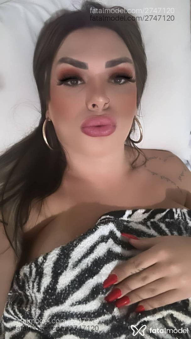 Acompanhante mulher trans morena (o) de olhos castanhos - Isabelly Finoti