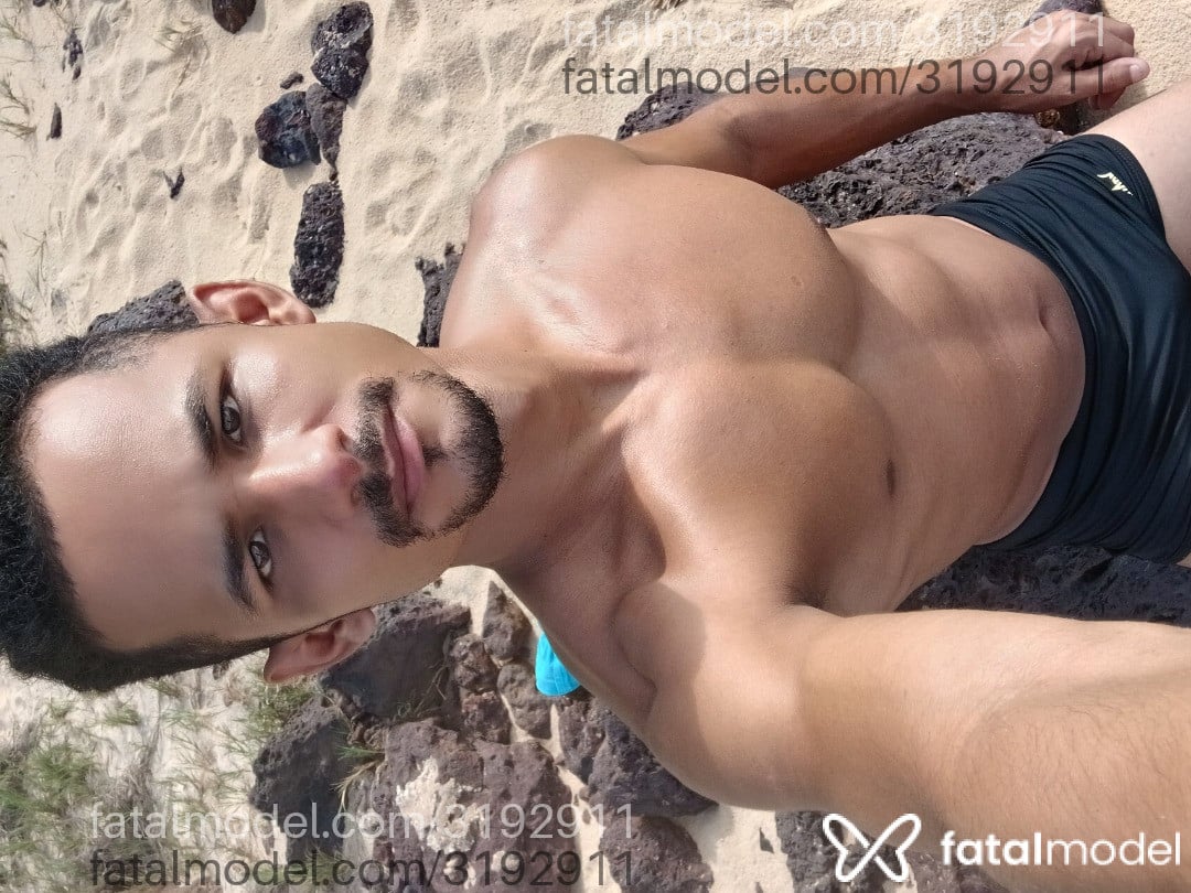Acompanhante homem morena (o) de olhos pretos em Virtual - Moreninho