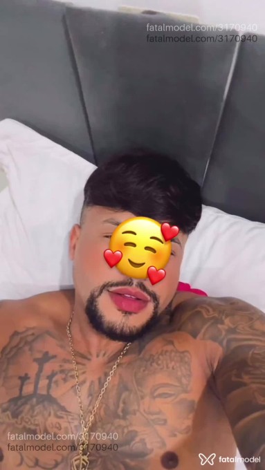 Acompanhante homem morena (o) de olhos pretos - Felipe Acompanhante homem morena (o) de olhos pretos - Felipe
