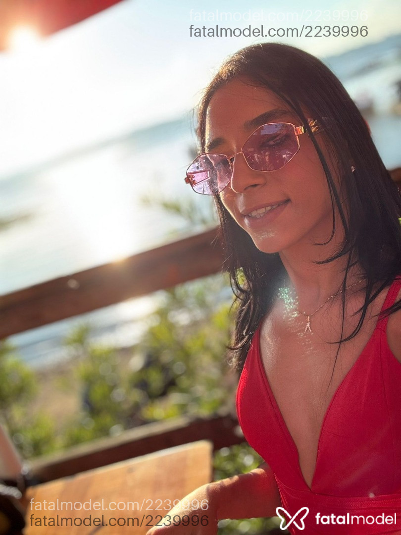 Acompanhante mulher trans morena (o) de olhos castanhos em São Paulo - Lorrany