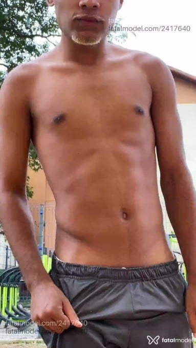 Acompanhante homem morena (o) de olhos mel em Rio de Janeiro - Biel