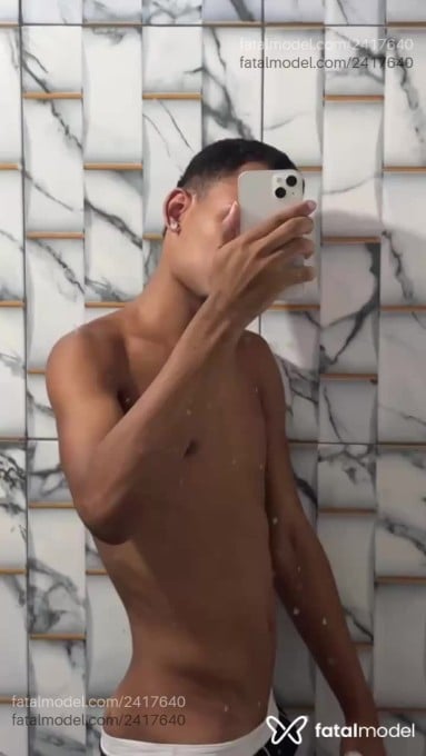 Acompanhante homem morena (o) de olhos mel em Rio de Janeiro - Biel