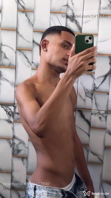 Acompanhante homem morena (o) de olhos mel em Rio de Janeiro - Biel