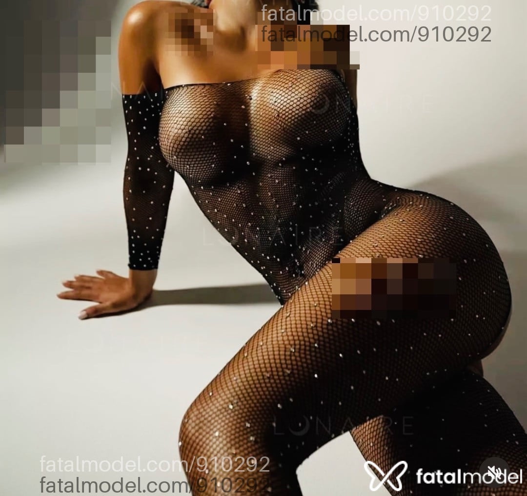 Acompanhante mulher loira (o) de olhos castanhos em São Luiz Gonzaga Acompanhante mulher loira (o) de olhos castanhos em São Luiz Gonzaga - poli