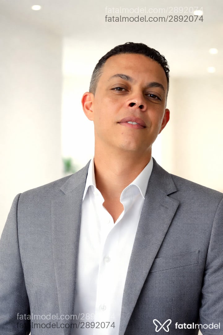 Acompanhante homem morena (o) de olhos mel em Uberlândia - Lucas