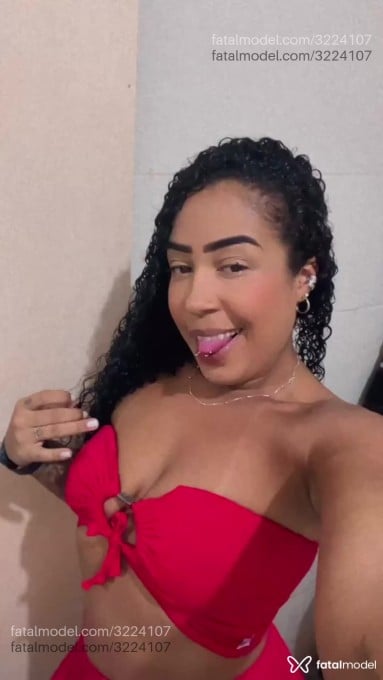 Acompanhante mulher morena (o) de olhos castanhos em Rio de Janeiro - Leonna