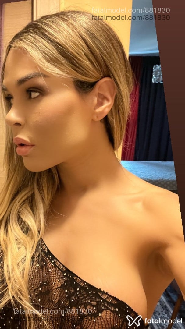 Acompanhante mulher trans loira (o) de olhos castanhos em Porto Alegre - Nataly class