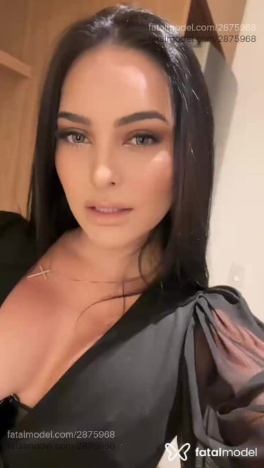 Acompanhante mulher com cabelo castanho de olhos mel em Curitiba - Sexxymommy