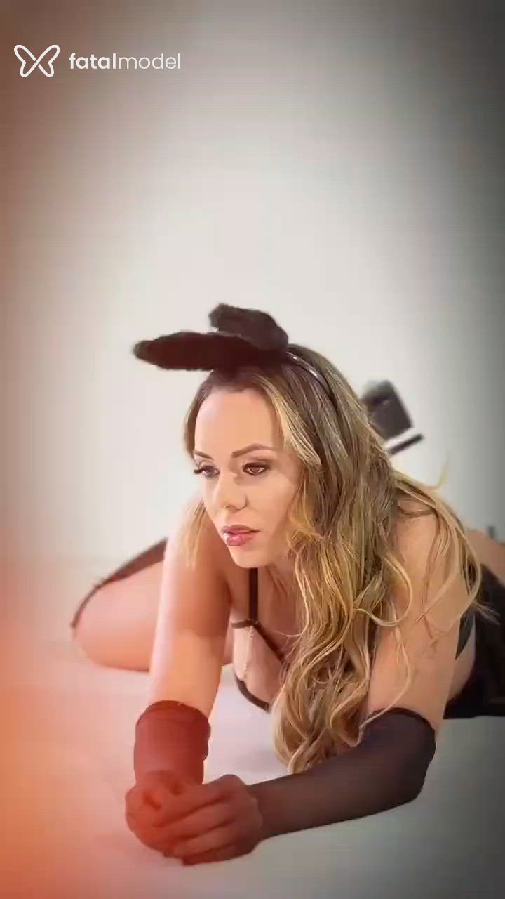 Acompanhante mulher loira (o) de olhos verdes - Rayssa Rodrigues Acompanhante mulher loira (o) de olhos verdes - Rayssa Rodrigues