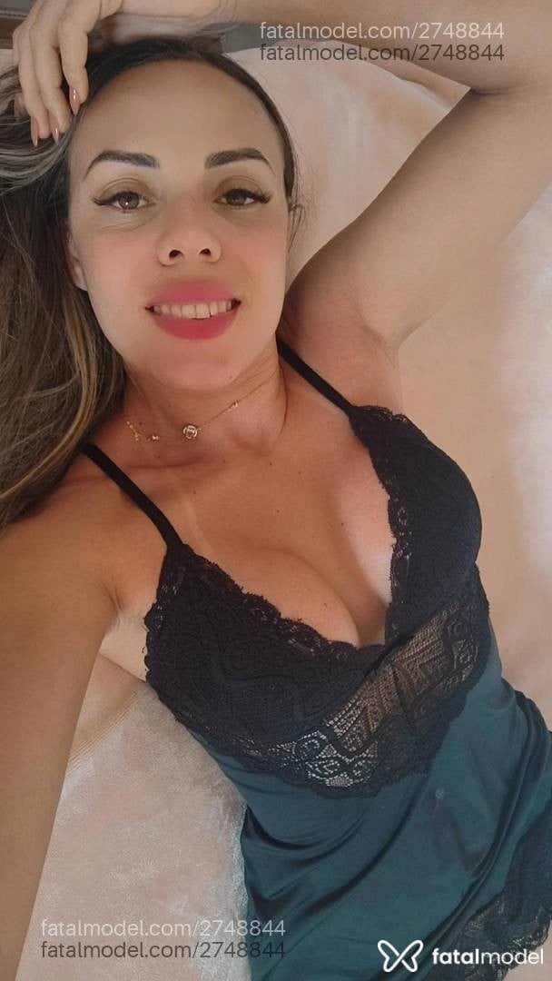 Acompanhante mulher loira (o) de olhos verdes - Rayssa Rodrigues